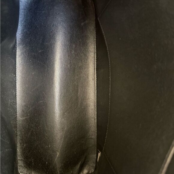 CHANEL Black Vintage CC Logo Caviar Leather Quilted Medallion Tote Bag - Picture 13 of 16